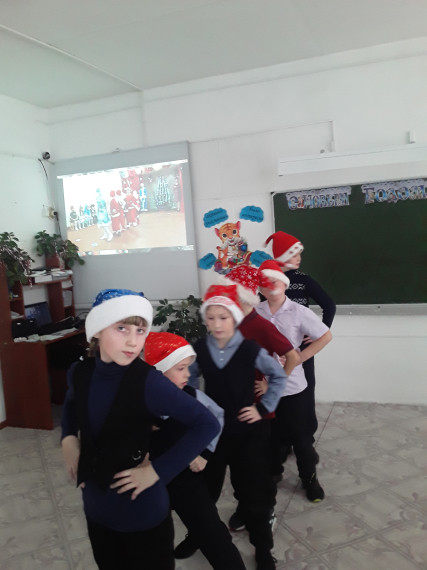 НОВОГОДНИЕ КАНИКУЛЫ.