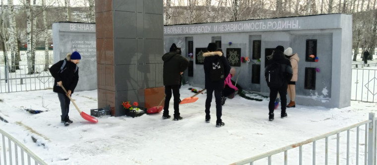 ДОРОГА К ОБЕЛИСКУ.
