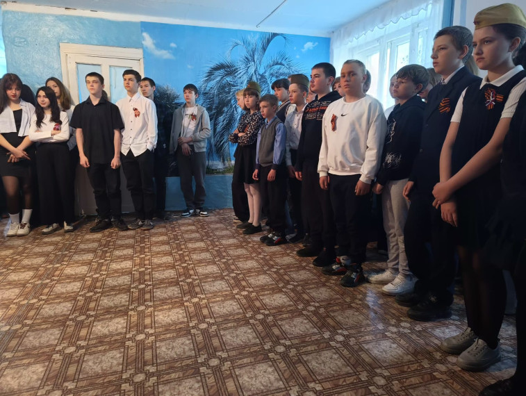 ТАНКИСТОВ ВЁЛ ВПЕРЁД РЫБАЛКО.